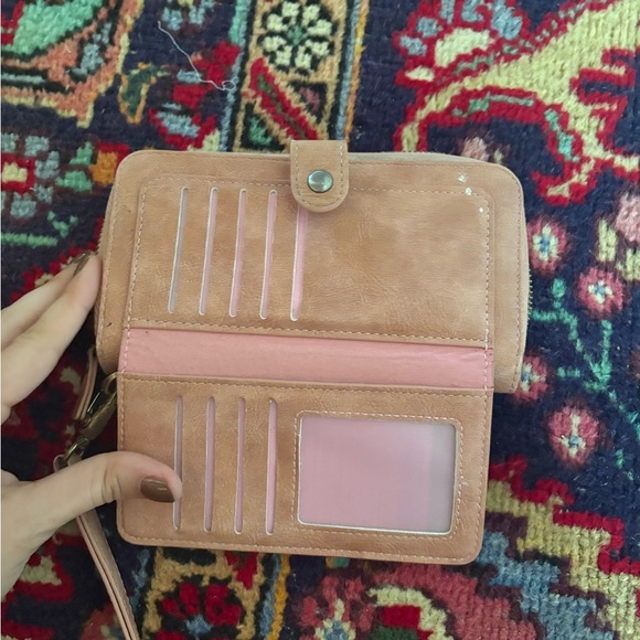Chic Blush Wristlet Wallet - Picture 3 of 4